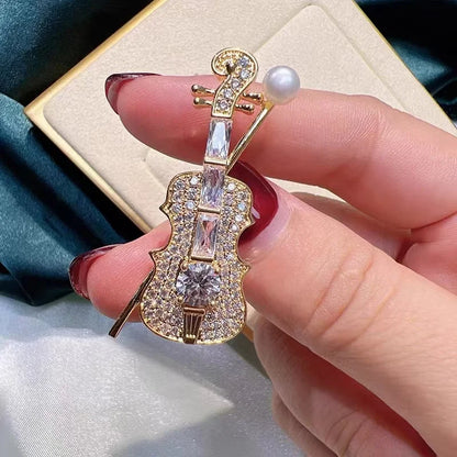 Korean Crystal Violin Pearl Brooch Jewelry Luxury Music Equipment Classic Metal Lapel Pins Gifts for Women Men Accessories