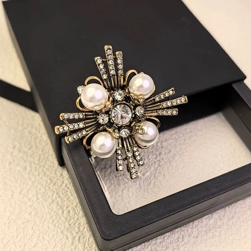 Baroque-Style Luxury Vintage Cross Brooch for Men and Women, Jewelry, Fashion Accessories, Wedding and Party Gifts