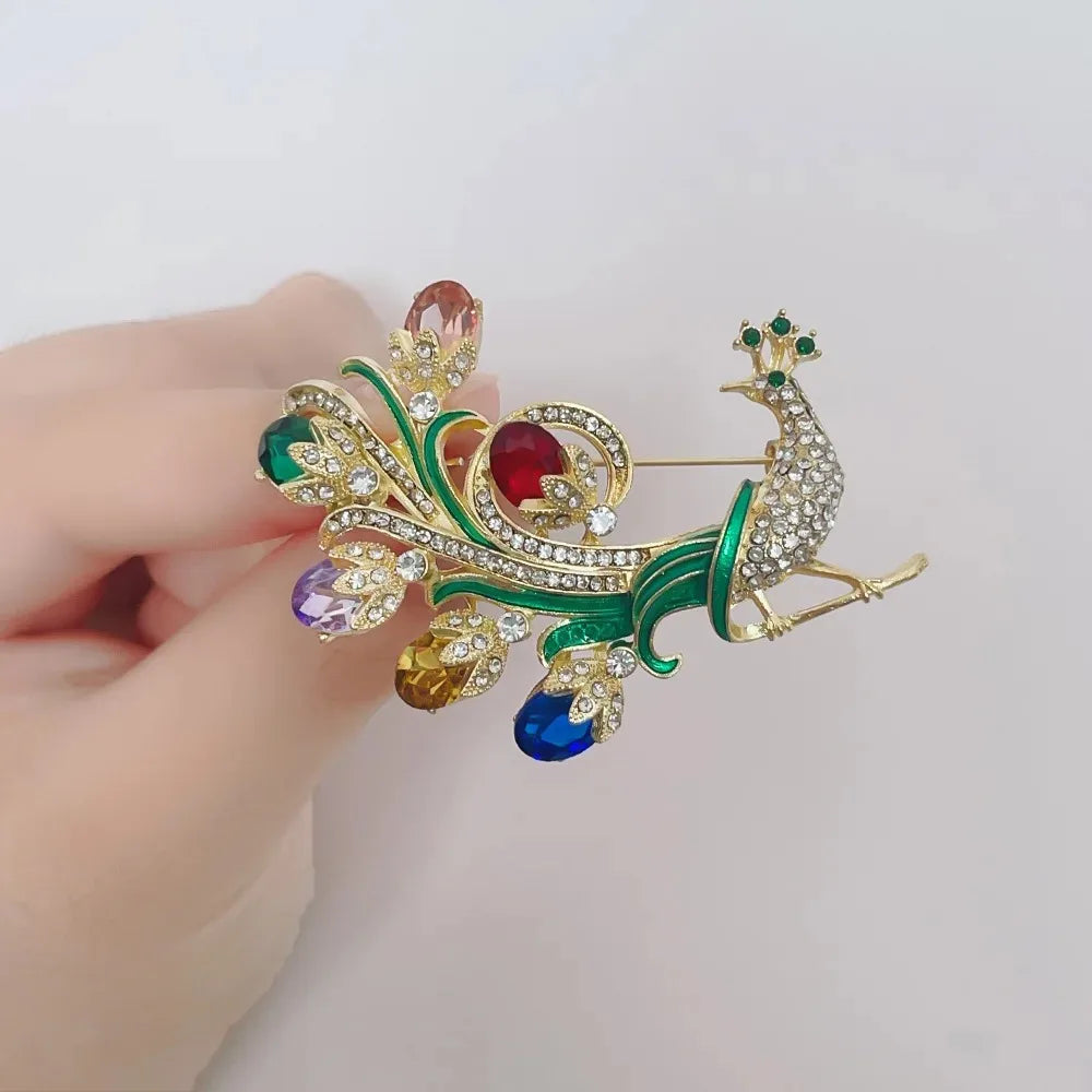 Exquisite Crystal Bird Brooch Women Badges Rhinestone Peacock Open Screen Party Lapel Pin Accessories