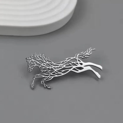 Luxury Running Horses Brooch Trendy Classic Zodiac Animal Lapel Pins Casual Jewelry Leopard Stainless Steel Brooches for Women