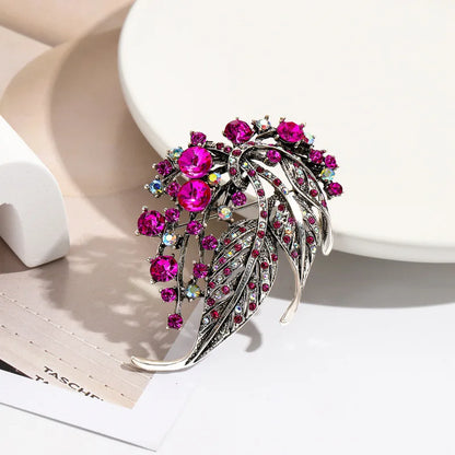 High-end Exquisite Colorful Hollow Leaf Brooch Coat Cardigan Suit Pin Brooch Female Elegant Atmosphere Clothing Accessories