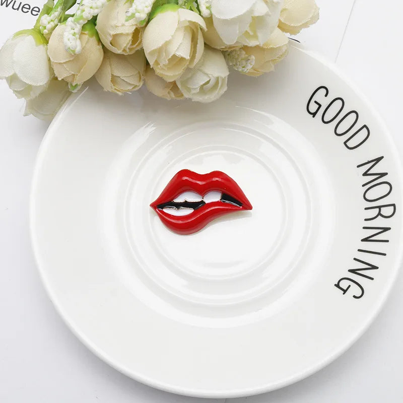 Wuli&baby Red Lip Enamel Brooches Women Men Party Banquet Alloy Brooches Pins Girls' Hats Bags Accessories
