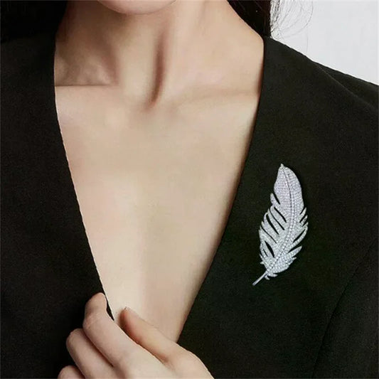 Luxury Exquisite Full Rhinestone Brooches For Women Girls Elegant Temperament Brooch Fine Jewelry Accessories Gifts