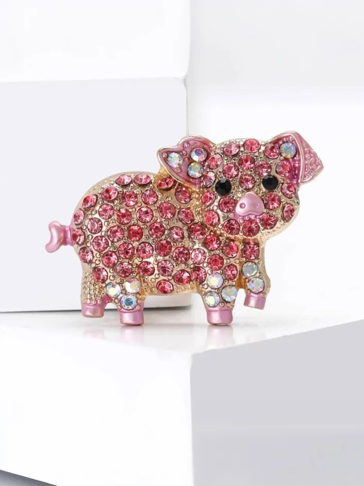 Adorable Flash Pink Zircon Pig Brooch Unique Animal Pin for Ladies Girls Wedding Party Daily Wear Accessories Gift