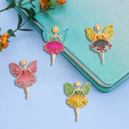 Fashionable and cute angel brooch with full diamond alloy clip