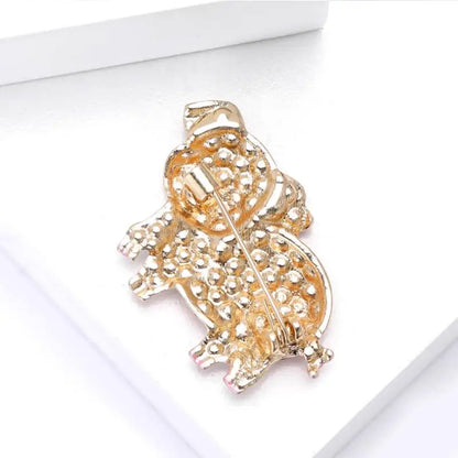 Adorable Flash Pink Zircon Pig Brooch Unique Animal Pin for Ladies Girls Wedding Party Daily Wear Accessories Gift