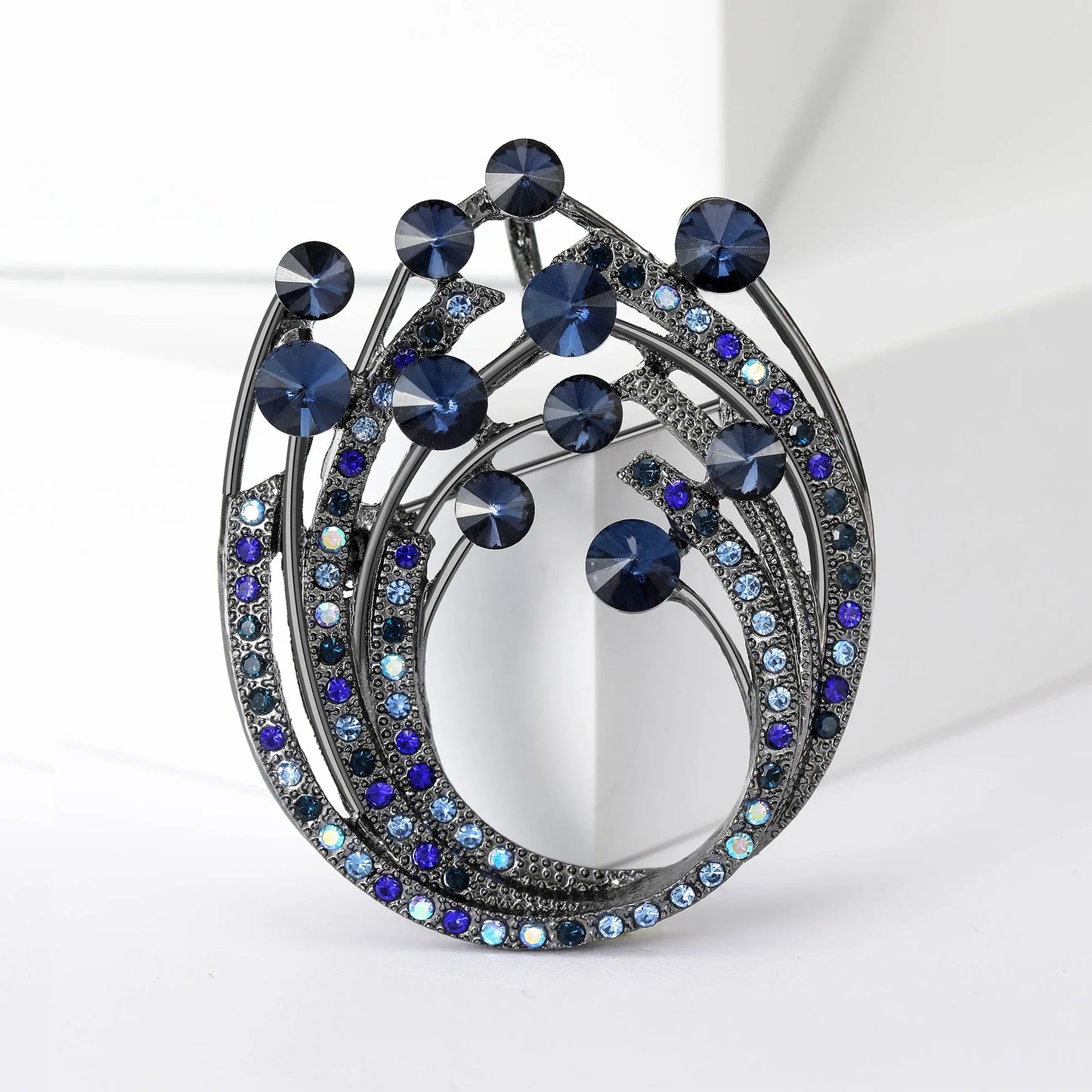 Rhinestone Flower Brooches for Women Alloy Palace Style Pins Event Party Backpack Decoration Clothes Accessories