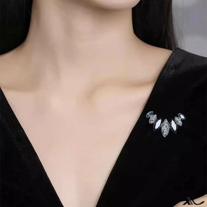 1‑Pc Leaf‑Shaped Lapel Pin, Decorative Leaf Brooch, Elegant Outfit Ornament for Dresses, Coats and Shawls, Ideal for Wedding