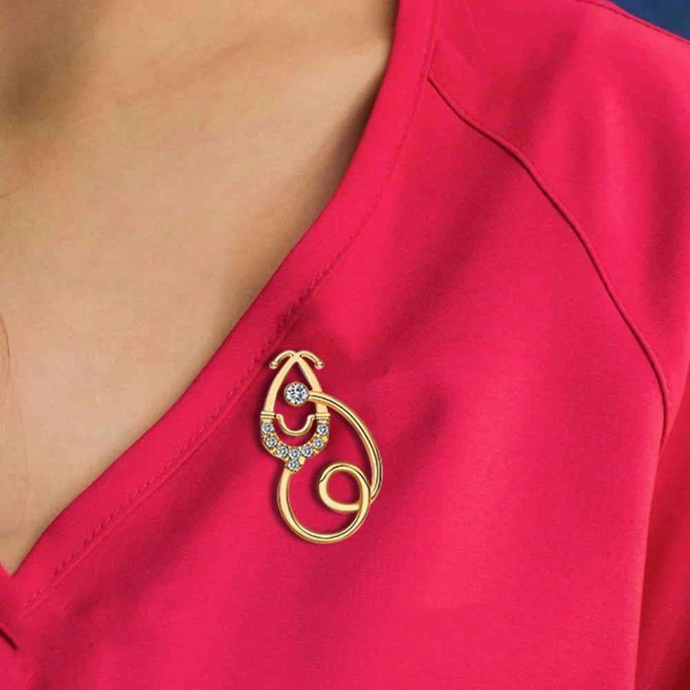 Hanreshe Classic Inlaid Crystal Stethoscope Brooch Medical Luxury Lapel Backpack Pins Badge Medicine Jewelry for Doctor Nurse