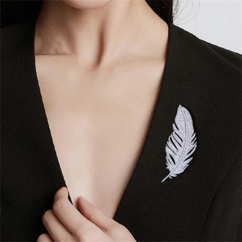 Luxury Exquisite Full Rhinestone Brooches For Women Girls Elegant Temperament Brooch Fine Jewelry Accessories Gifts
