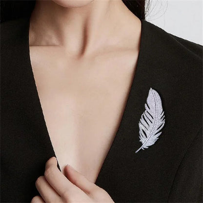 Luxury Exquisite Full Rhinestone Brooches For Women Girls Elegant Temperament Brooch Fine Jewelry Accessories Gifts