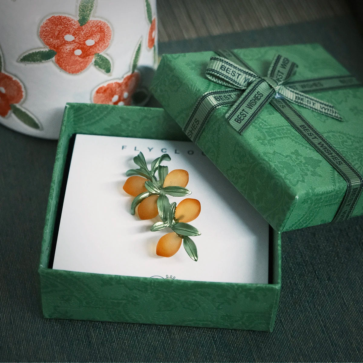 Fresh Elegant Beautiful Fruit Orange Design Men Women Brooch Pin，Jewelry Accessories, Wedding Holiday Party Couple Surprise Gift