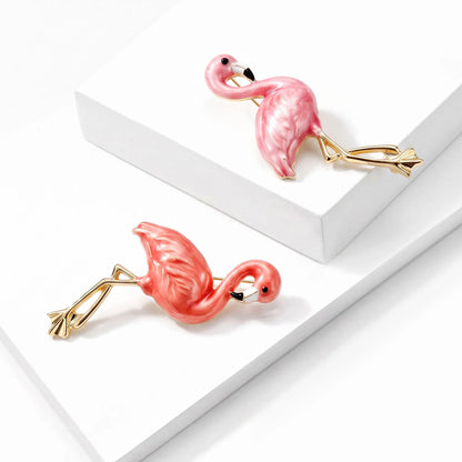 Beaut&Berry Luxury Enamel Flamingo Brooches for Women Unisex Birds Animal Pins Casual Party Jewelry Accessories Gifts Decoration