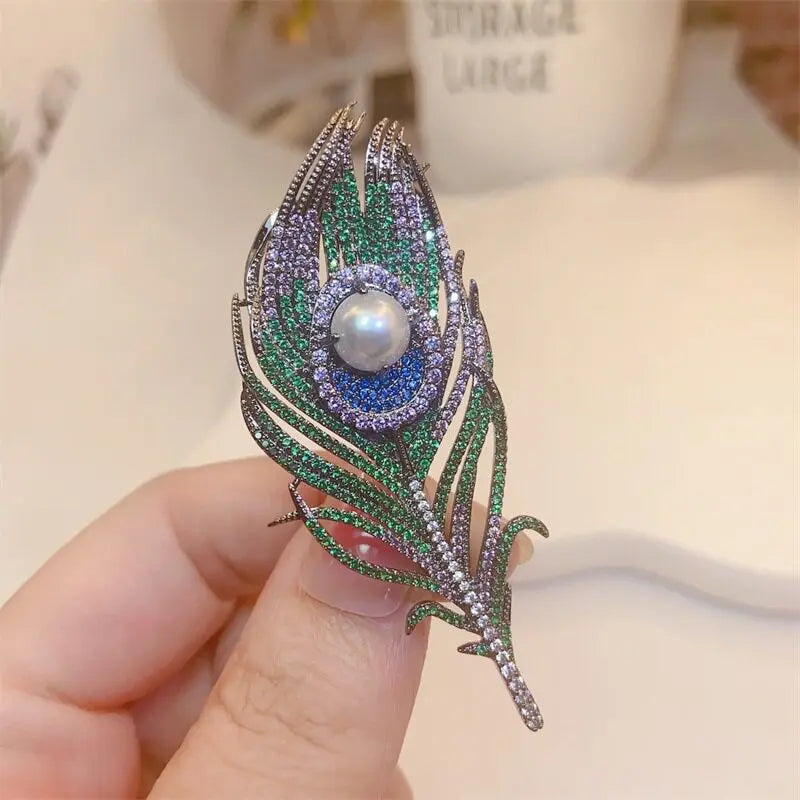 Luxury Crystal Feather Brooch Pearl Pin for Women Elegant Corsage Suit Lapel Badge Wedding Party Gift Jewelry