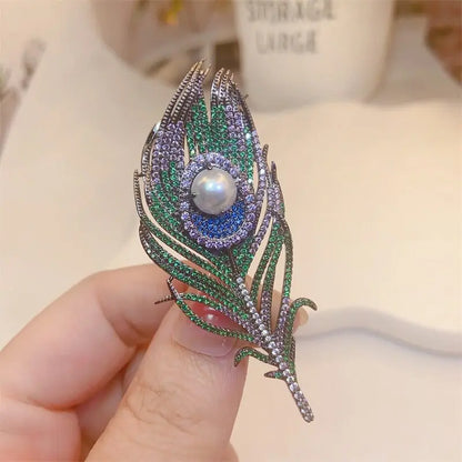 Luxury Crystal Feather Brooch Pearl Pin for Women Elegant Corsage Suit Lapel Badge Wedding Party Gift Jewelry