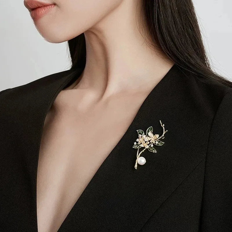 Green Leaf Gardenia Brooch Pearl Crystal Rhinestone Flower Lapel Pin For Women Wedding Party Dress Corsage Fashion Jewelry
