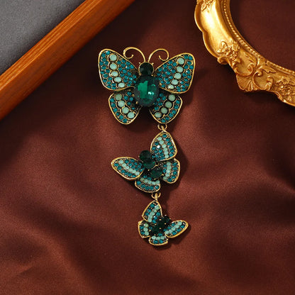 Women  Classic Vintage Luxury Crystal Butterfly Brooches Pins Exquistie Fashion Shiny Rhinestone Insect Series Accessories