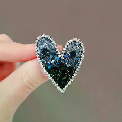 Crystal Heart Brooches Pins For Women Light Luxury Sparkling Love Brooch Sweater Coat Decoration Accessories Gifts