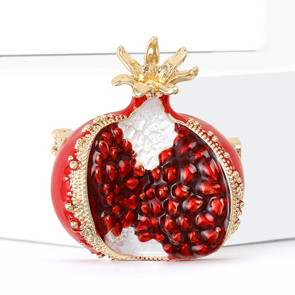 Beaut&Berry Classic Rhinestone Pomegranate Brooches for Women Fruit Pins Friends Party Gifts Banquet Jewellery Accessories