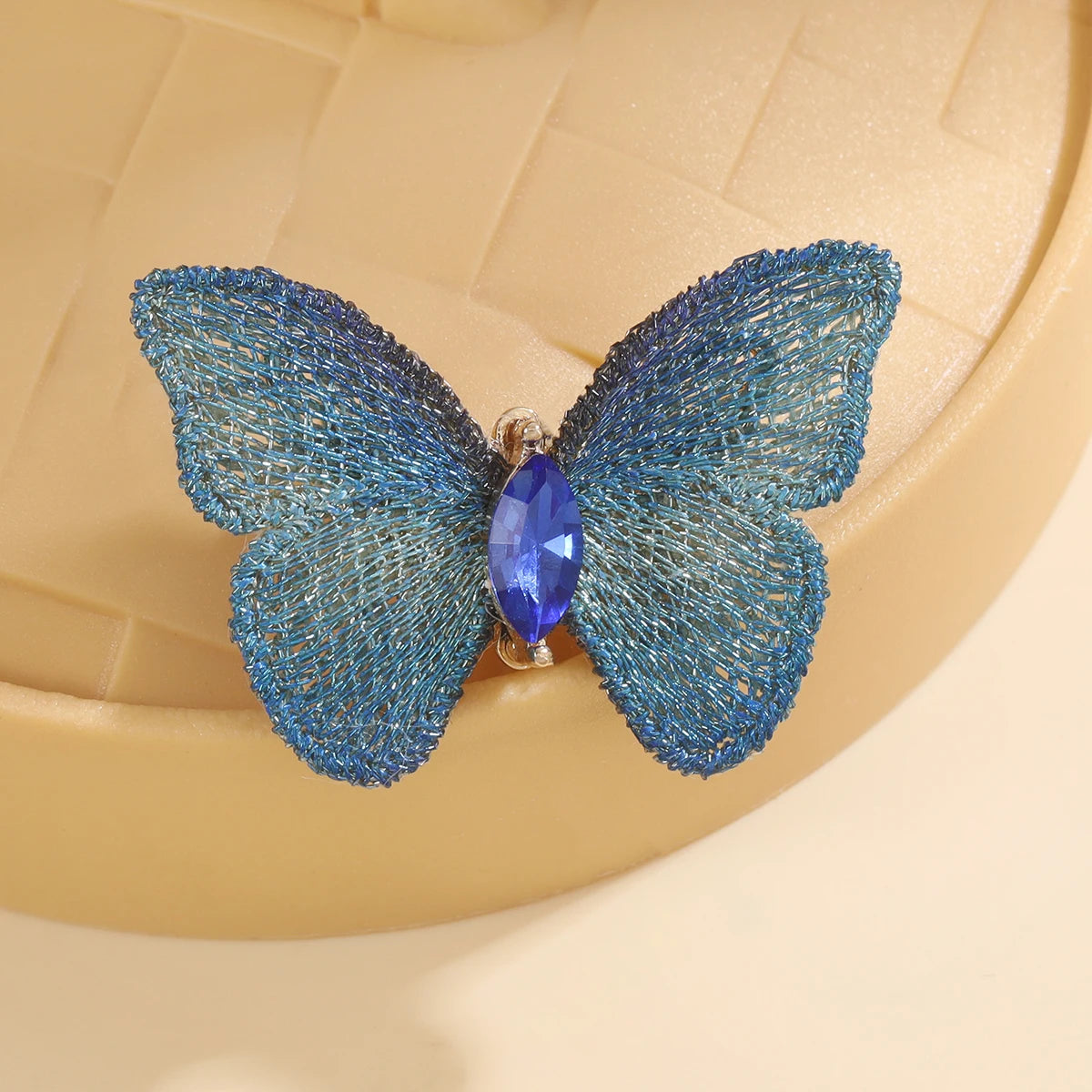 Luxury Blue Purple Crystal Embroidery Fabric Butterfly Brooches For Women Unisex Insect Corsage Pins Wedding Jewelry Best Gift