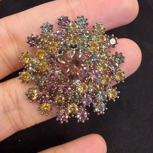Vintage Colorful Rhinestone Dandelion Brooches for Women Unisex Flower Plant Lapel Pins Office Party Casual Accessories Gifts
