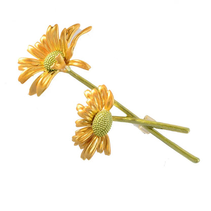 Elegant Enamel Daisy Brooch Pin Sweet Retro Y2K Jewelry Accessories Romantic Trend Daily Decoration Party Charm Trend Gift 2025