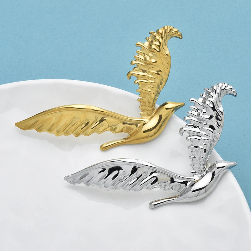 Wuli&baby Stainless Steel Flying Bird Brooches For Women Unisex 2-color Beautiful Big Wings Bird Animal Party Brooch Pins Gifts