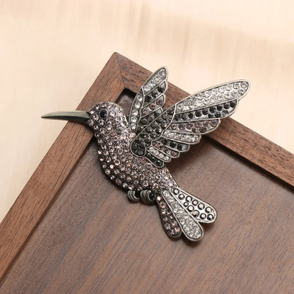Baroque Luxury Swallow-Motif Brooches for Men and Women, Jewelry and Accessories, Wedding, Holiday, and Party Gifts