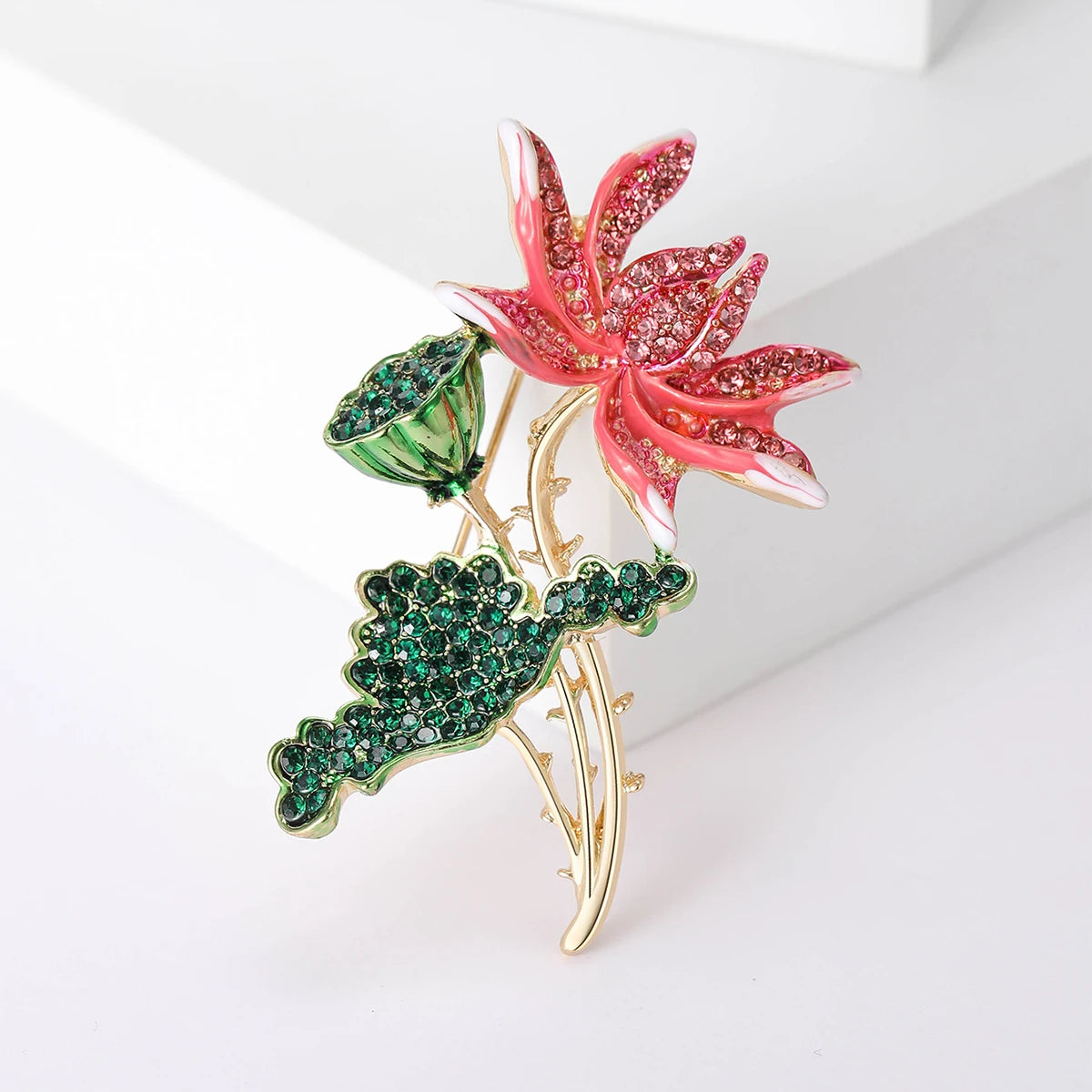Luxury Pearl Enamel Flower Brooches for Women 4-color Botanical Pins Elegant Casual Accessories Perfect Gifts