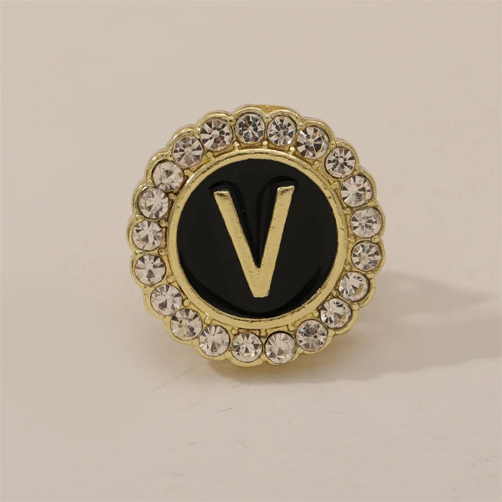 26 English Initials A-Z Brooches Classic Full Around Crystal Golden Alphabet Pins For Women Men Girls Clothes Bag Jewelry Gift