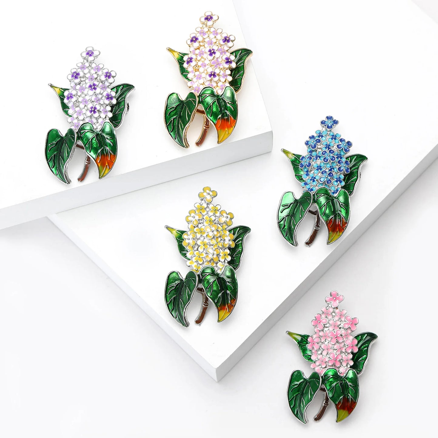 Beaut&Berry Luxury Enamel Hyacinth Brooches for Women Unisex Plant Pins Casual Party Jewelry Accessories Gifts Decoration