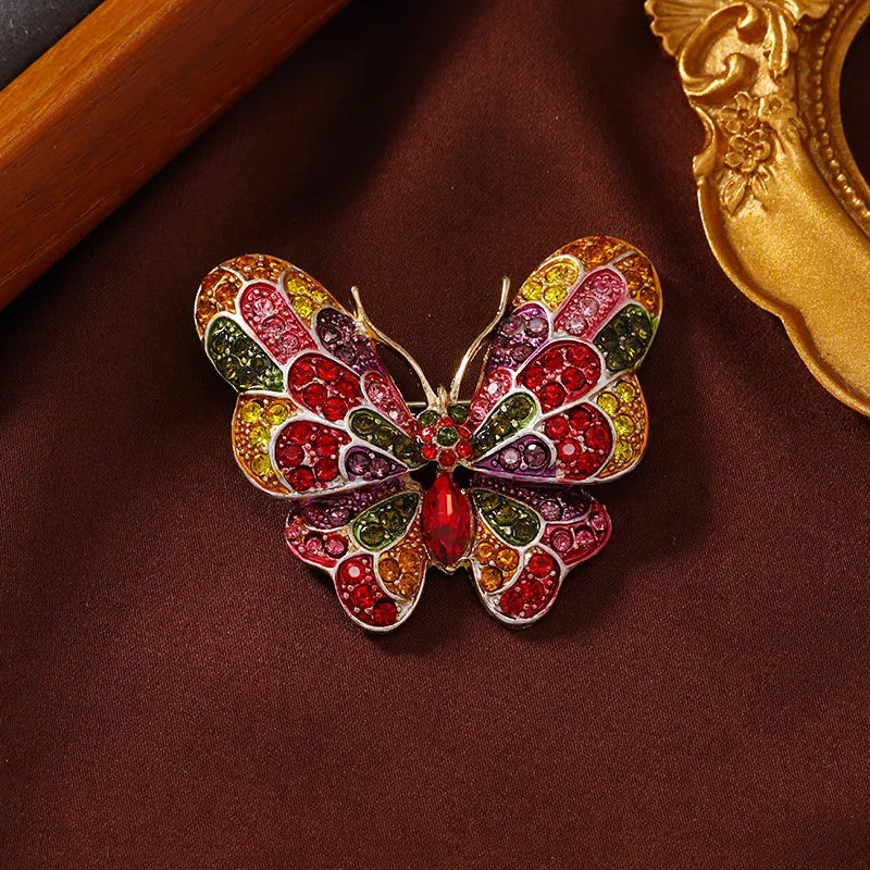 Women  Classic Vintage Luxury Crystal Butterfly Brooches Pins Exquistie Fashion Shiny Rhinestone Insect Series Accessories