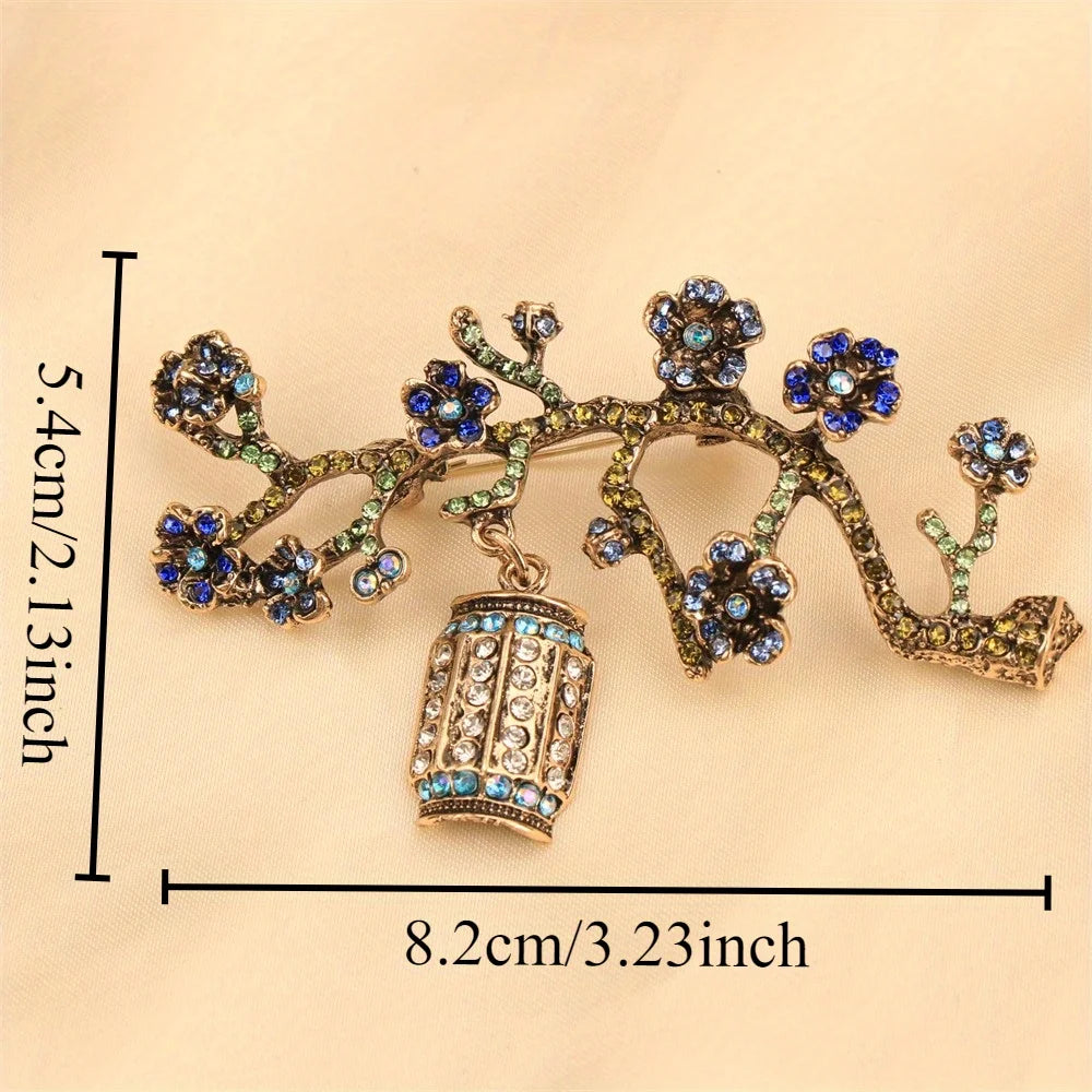 Baroque Luxury Beautiful Lantern Plum Blossom Design Brooch for Men and Women, Jewelry Accessories, Wedding Holiday Party Gift