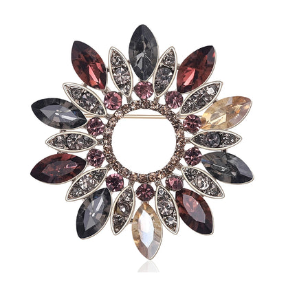 Beaut&Berry Luxury Rhinestone Wreath Brooches for Women Crystal Glass Pins Friends Party Gift Jewellery Accessories