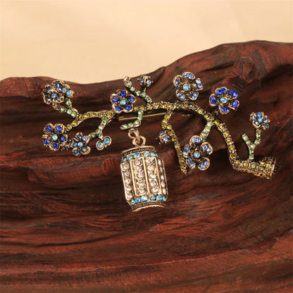 Baroque Luxury Beautiful Lantern Plum Blossom Design Brooch for Men and Women, Jewelry Accessories, Wedding Holiday Party Gift