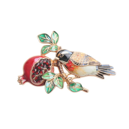 Essh&Pule Chinoiserie Pomegranate Brooch Red Enamel Rhinestone Fruit Lapel Pin Oriental Lucky Women Suit Coat Jewelry Gift