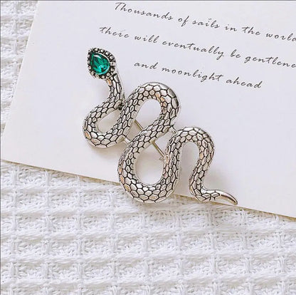 Clearance Price Snake Shape Brooches for Women Men Rhinestone Crystal Lapel Pin Clearance Sale