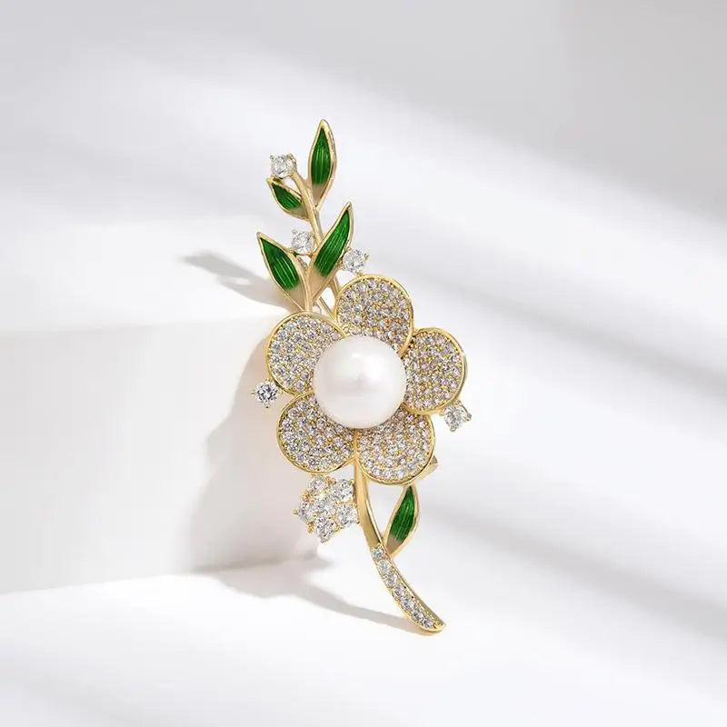New Flowers Pearl Enamel Leaves Brooches for Women Men Elegant Plant Suit Coat Winter Accessories Pins