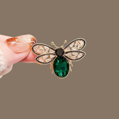 Fashion Crystal Shell Feather Brooch Pins For Women Luxury White Pearl Gold Color Party Wedding Gifts Clothing Accessories 2024