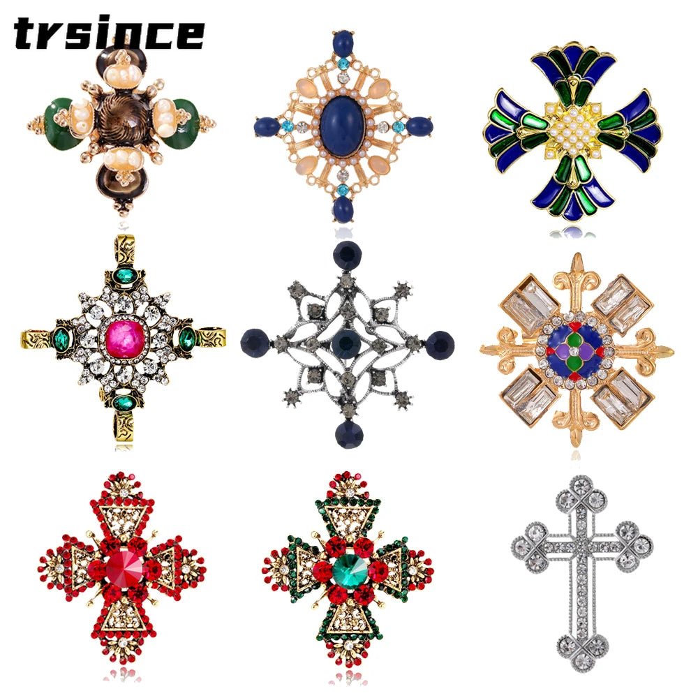 Luxury Vintage Court Cross Brooch Baroque Openwork Shiny Crystal Pearl Pin Men's and Women's Metal Enamel Jewelry Gifts