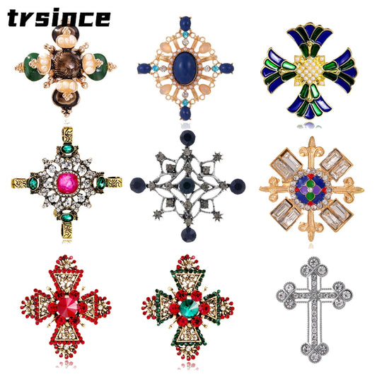Luxury Vintage Court Cross Brooch Baroque Openwork Shiny Crystal Pearl Pin Men's and Women's Metal Enamel Jewelry Gifts
