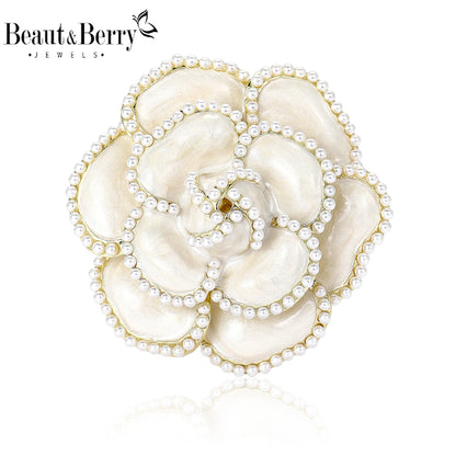 Beaut&Berry Luxury White Camellia Brooches for Women Flower Plant Pins Friends Party Gift Banquet Jewellery Accessories
