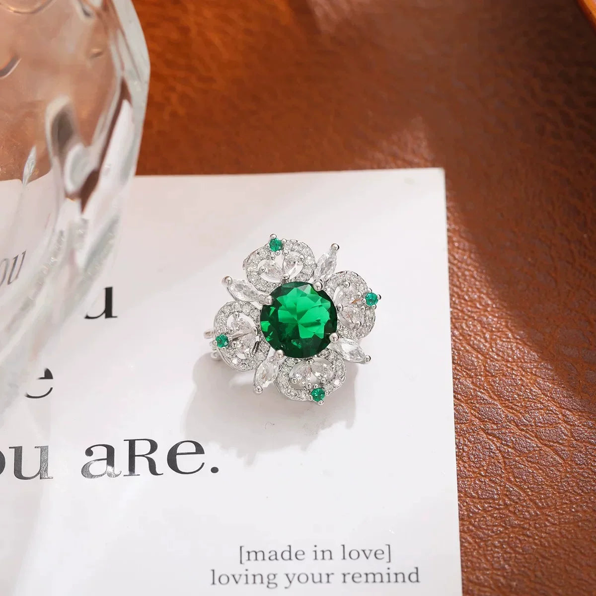 Fashion Green Crystal Brooch Small Lapel Pin Suit Cardigan Corsage Neckline Fashion Jewelry Accessories Gift