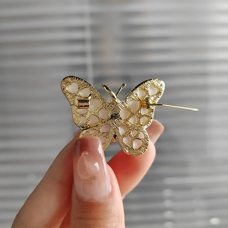 Classic Rhinestone Butterfly Brooches For Women Vintage Beauty Casual Brooch Pins Clothing Accessories Party Wedding Gifts