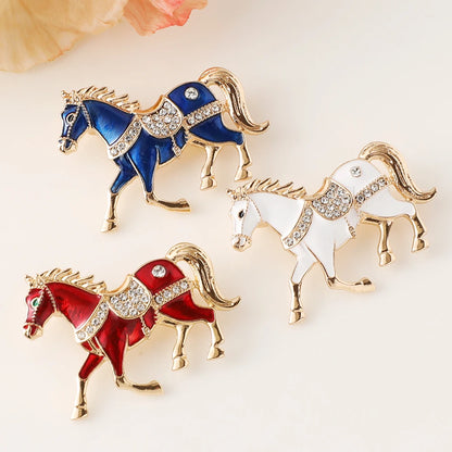 2026 New Women's Luxury Dress Horse Brooch Horse Year Mascot UK Travel Souvenir Gift