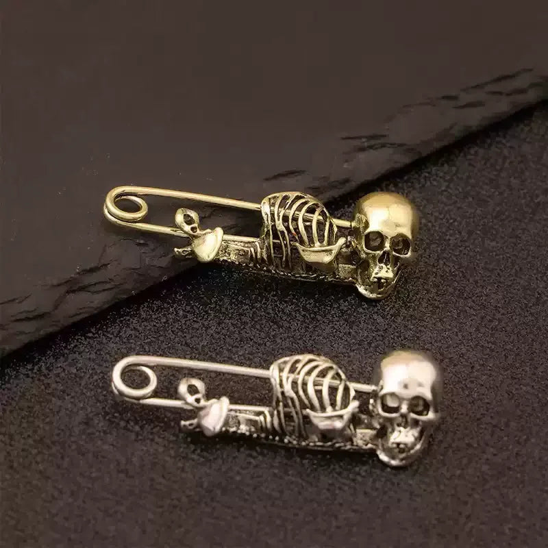 Vintage Halloween Skeleton Brooch for Men Punk Retro Skull Lapel Pin Gothic Clothing Fashion Jewelry Accessories Gift