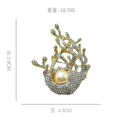 Designer Style Elegant Niche Micro Inlaid Zircon Water Spray Shaped Brooch Temperament Pearl Retro Broche Pin for Women and Men