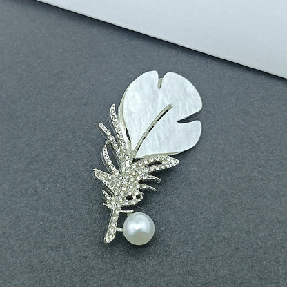Luxury Crystal Feather Pearl Brooches Metal Suit Pins Fashion Clothing Accessory Jewelry For Women Men Wedding Bridal Party