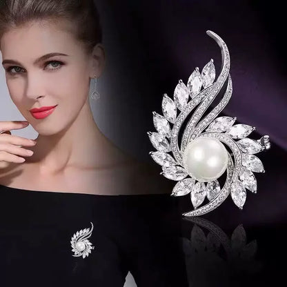 Rhinestone Floral Brooch for Women Luxury Blue Crystal Geometry Lapel Pins Jewelry Accessories Party Gifts