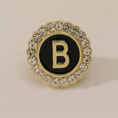 26 English Initials A-Z Brooches Classic Full Around Crystal Golden Alphabet Pins For Women Men Girls Clothes Bag Jewelry Gift